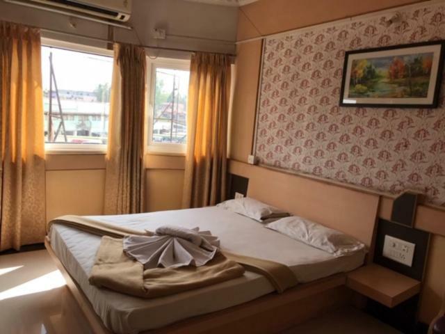 Bharati Lodge ฮูบลิ ภายนอก รูปภาพ